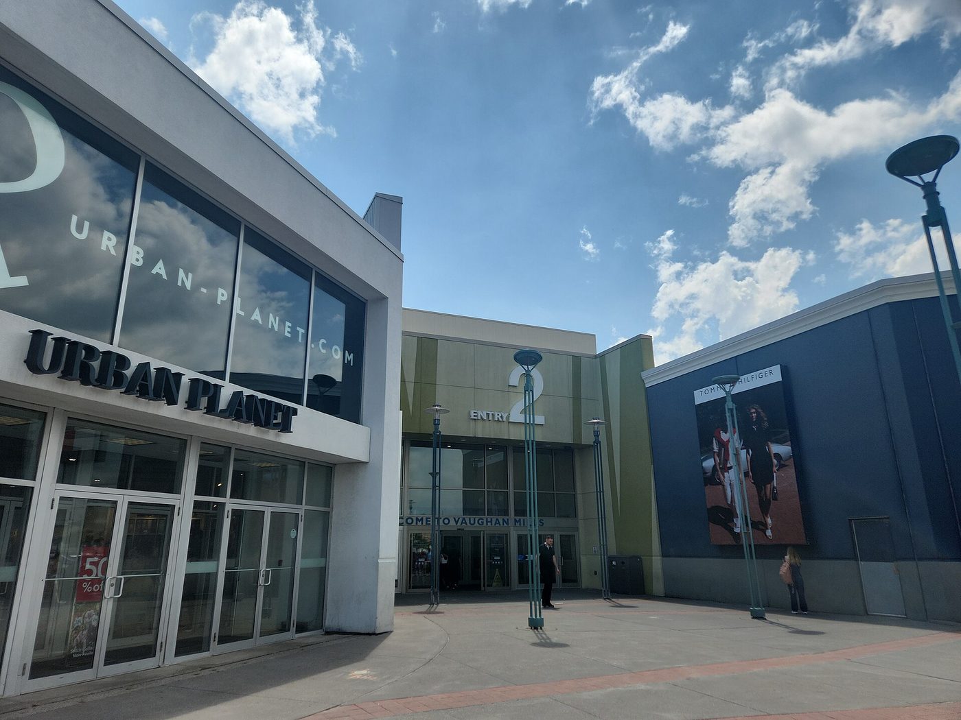Vaughan Mills Entry 2 exterior
